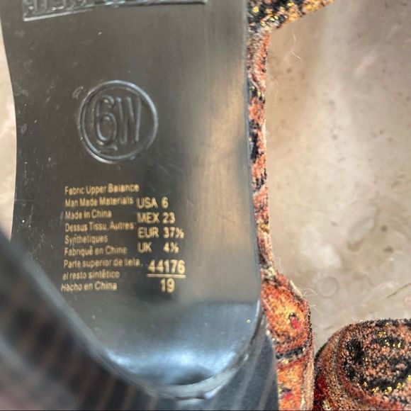 Vintage highlights women’s size 6 tapestry cut out pump heels velvet shoes EUC - Picture 8 of 9